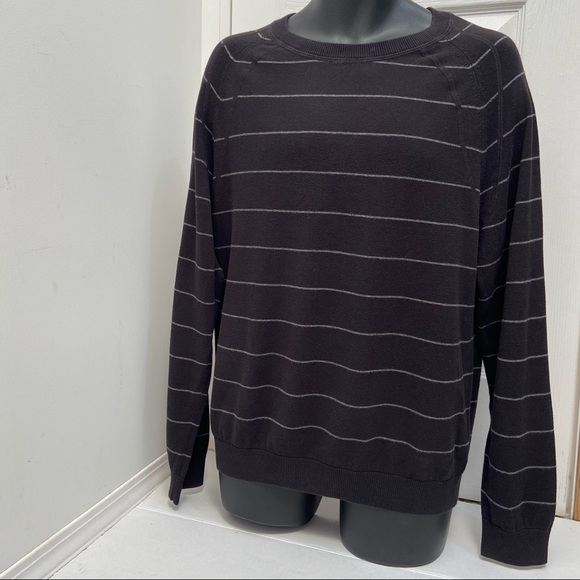 Joe Fresh men grey striped pullover long sleeve knit sweater. Size L.. Used - Picture 1 of 7